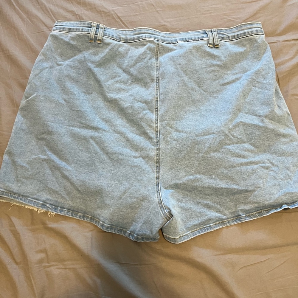 Jean skort